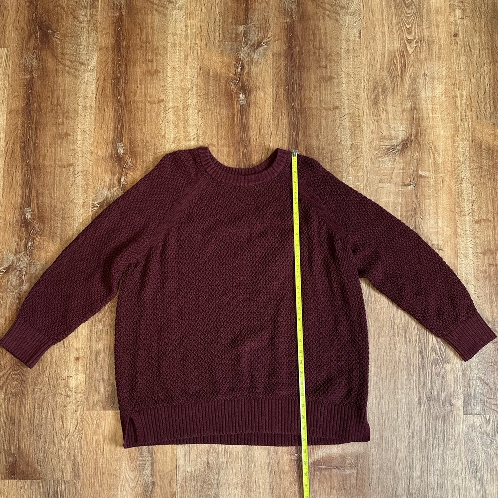 Old Navy Women's Deep Red Crew Neck Sweater - Picture 5 of 8